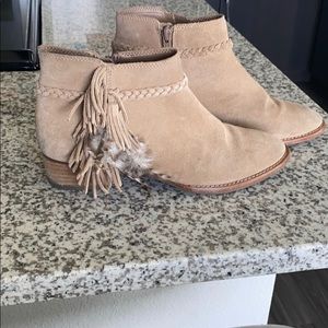 GIanni Bini suede booties